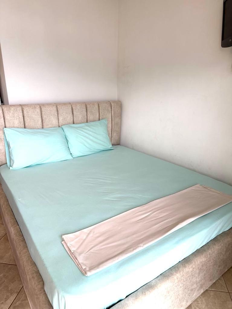 Rooms With View Himare Room photo