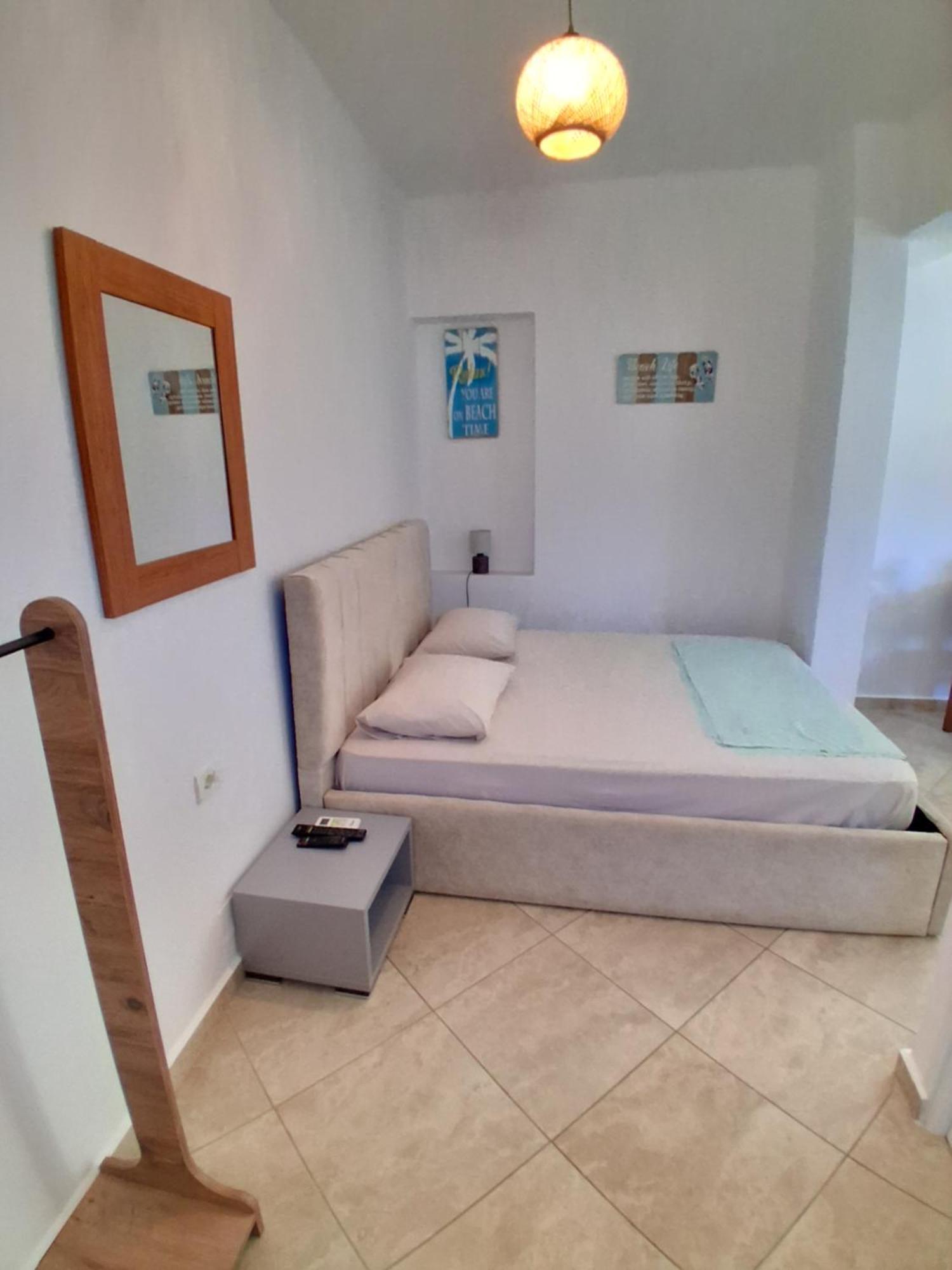 Rooms With View Himare Room photo