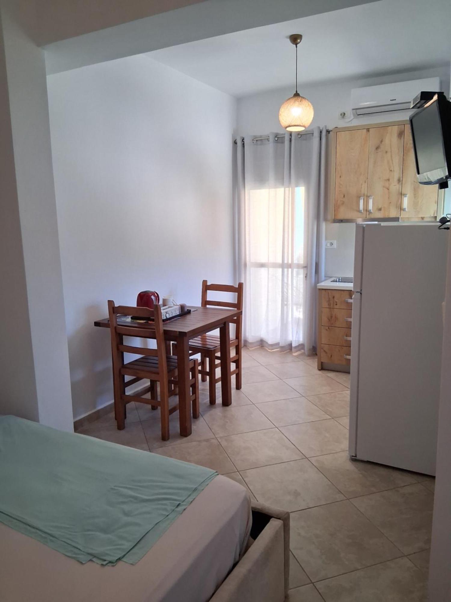 Rooms With View Himare Room photo