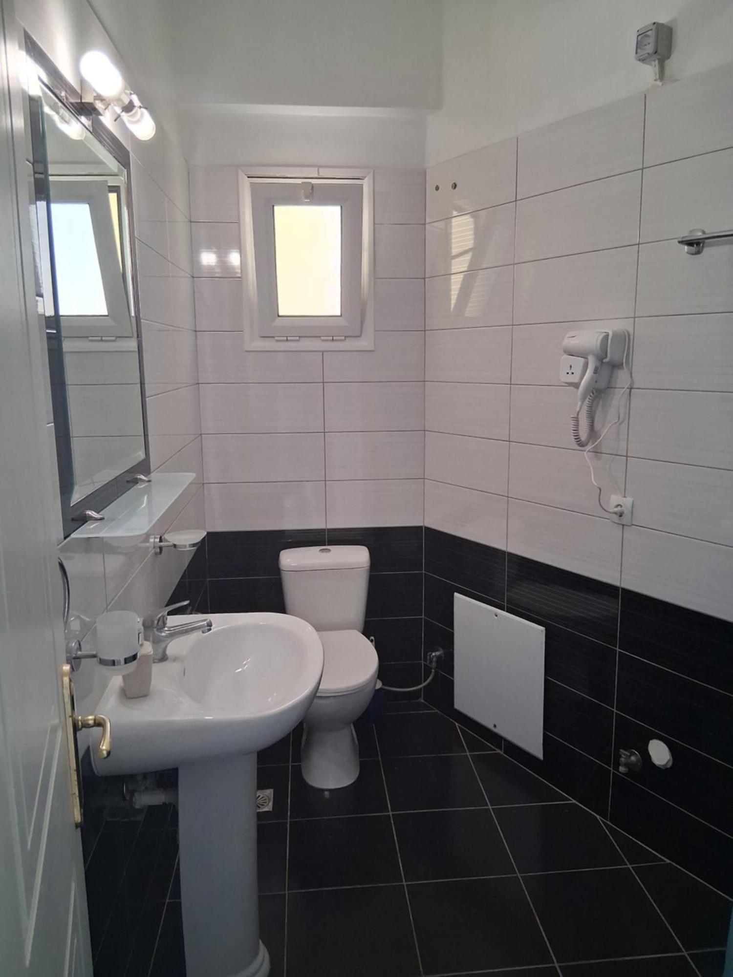 Rooms With View Himare Room photo